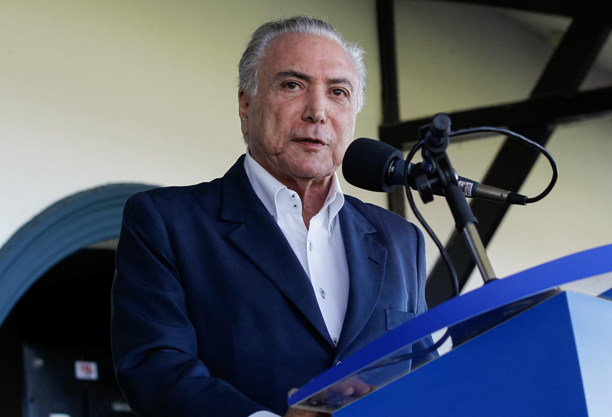 Justificativa, segundo o Itamaraty, &eacute; que aus&ecirc;ncia poderia prejudicar a pauta de vota&ccedil;&otilde;es no Congresso