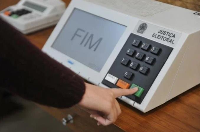 Campanha curta e indefini&ccedil;&otilde;es travam montagem de alian&ccedil;as 