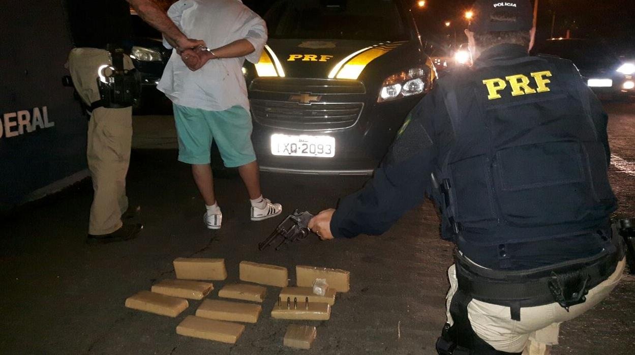 Homem &eacute; preso com seis quilos de maconha em Gua&iacute;ba 