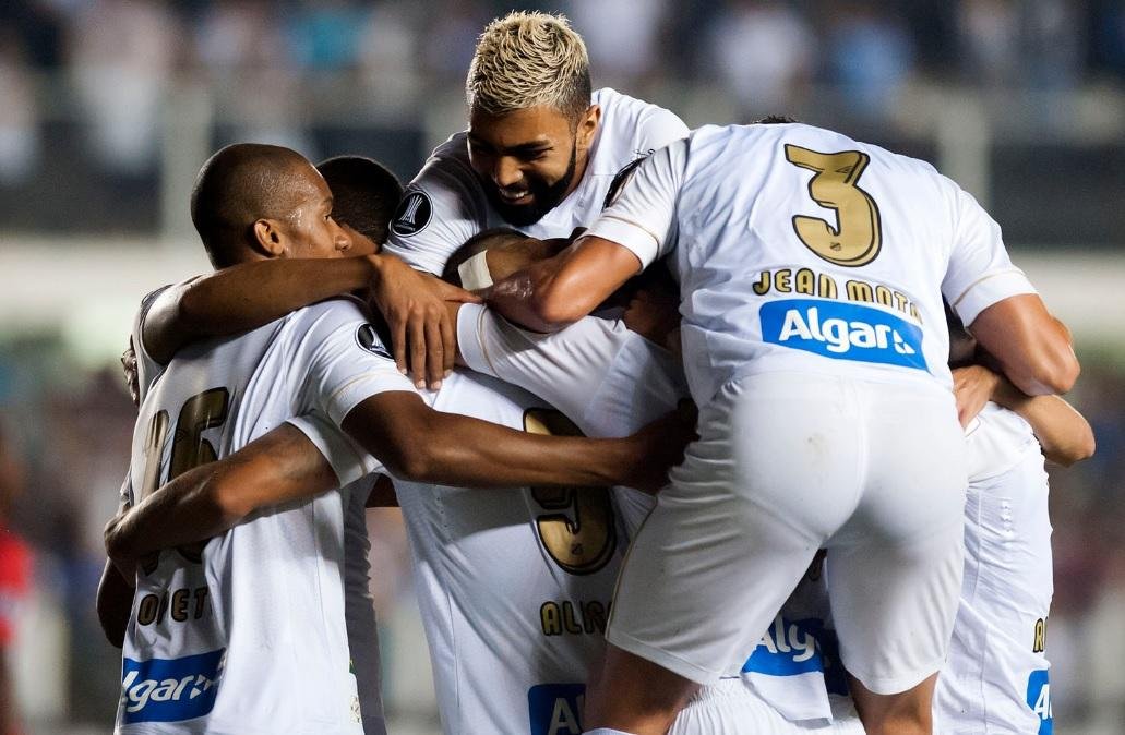Santos encara Nacional para obter vaga antecipada na Libertadores