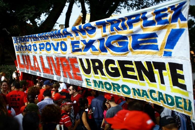 Wagner discursou em ato de comemora&ccedil;&atilde;o ao Dia do Trabalho em Curitiba