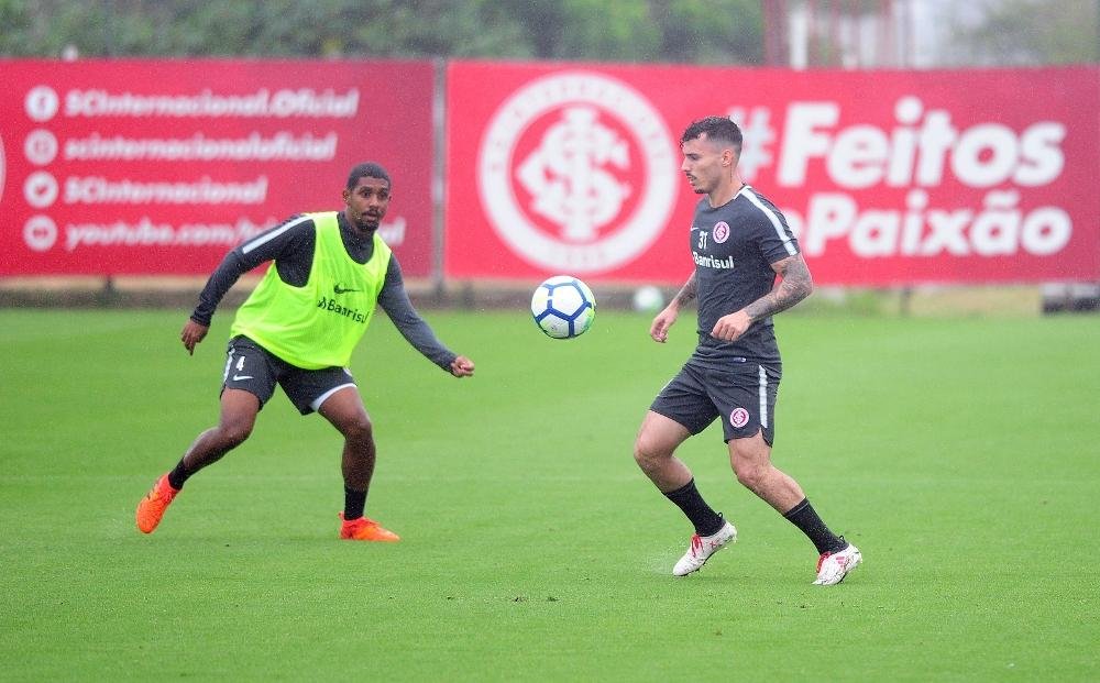 Zeca atuou normalmente da atividade no CT do Parque Gigante