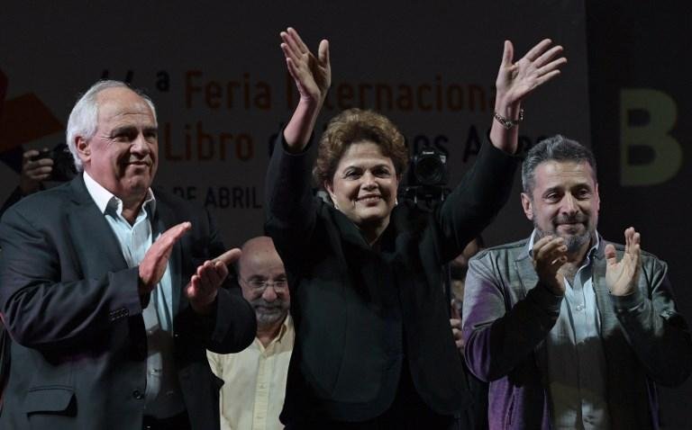Dilma criticou o processo pol&iacute;tico brasileiro em sua fala na Feira Internacional do Livro de Buenos 