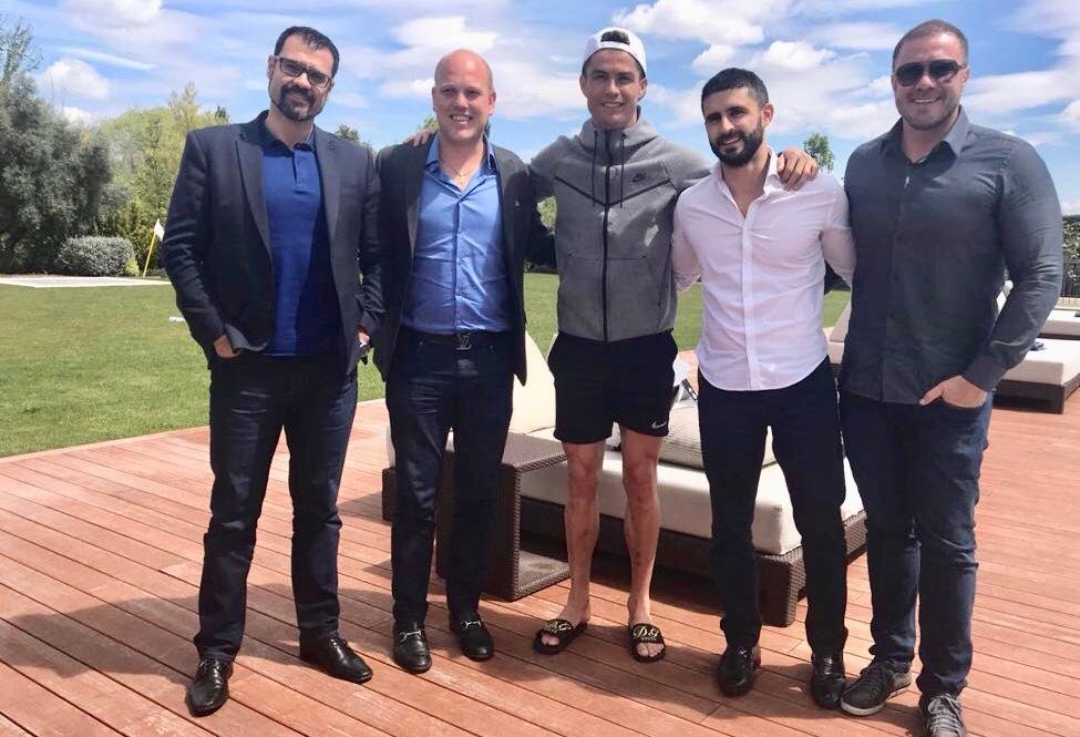 Empres&aacute;rios se reuniram com Cristiano Ronaldo para fazer parceria