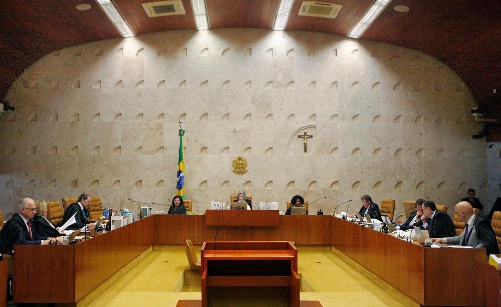 Maioria do STF vota para limitar foro privilegiado para senadores e deputados federais