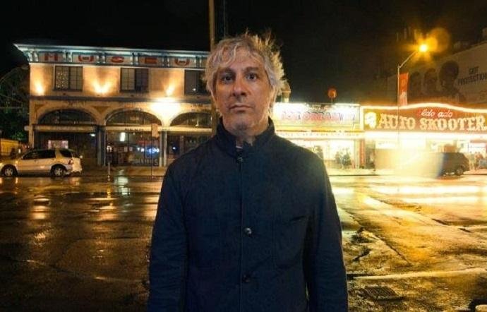 &Aacute;lbum  "Electric Trim", de 2017, foi aclamado como o melhor trabalho de Lee Ranaldo p&oacute;s-Sonic Youth