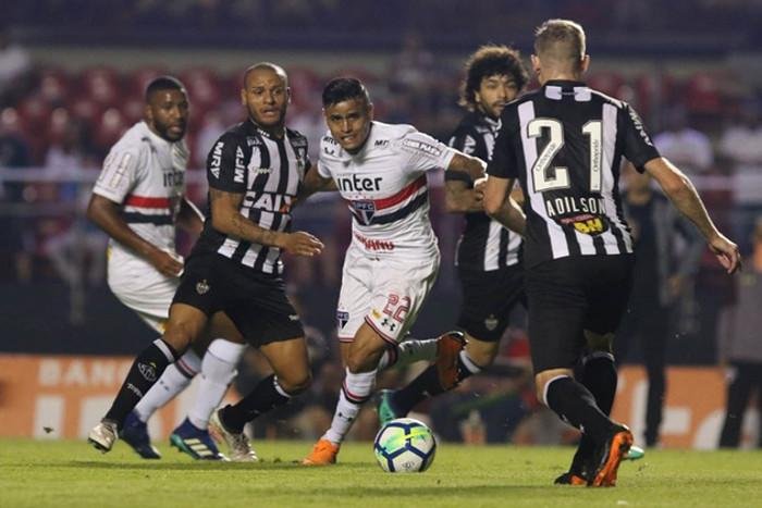 Tricolor paulista saiu atr&aacute;s em seus dom&iacute;nios e reduziu preju&iacute;zo com 2 a 2