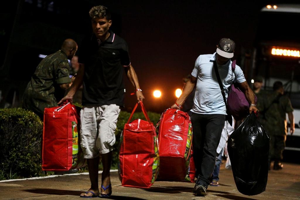 Benezuelanos foram retirados de pra&ccedil;a de Boa Vista