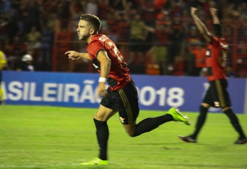 Cl&aacute;udio Winck marcou o segundo gol da vit&oacute;ria sobre o Bahia