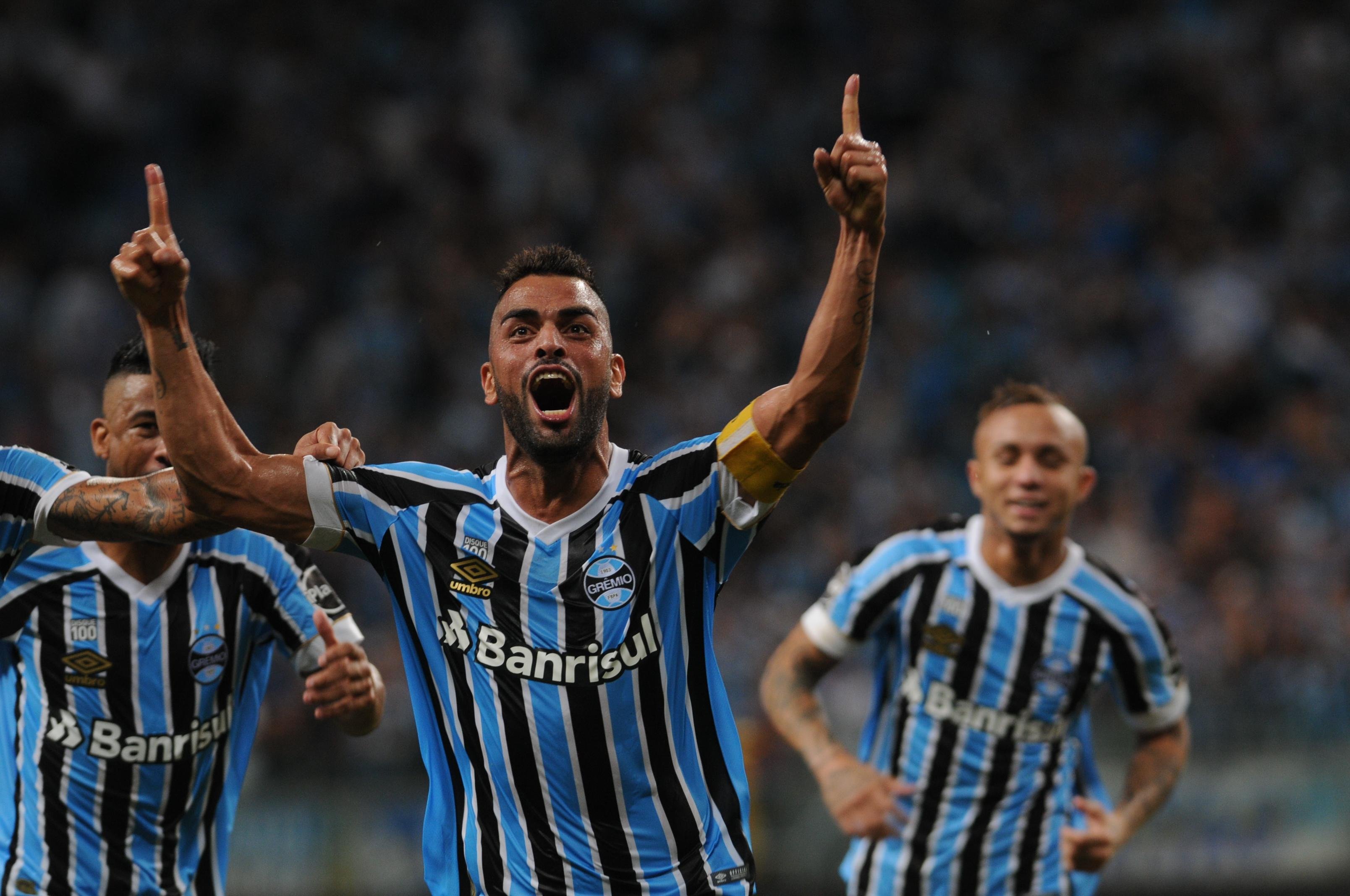 Gre-Nal, &agrave;s vezes, conserta ou estraga a casa, alerta Duda 