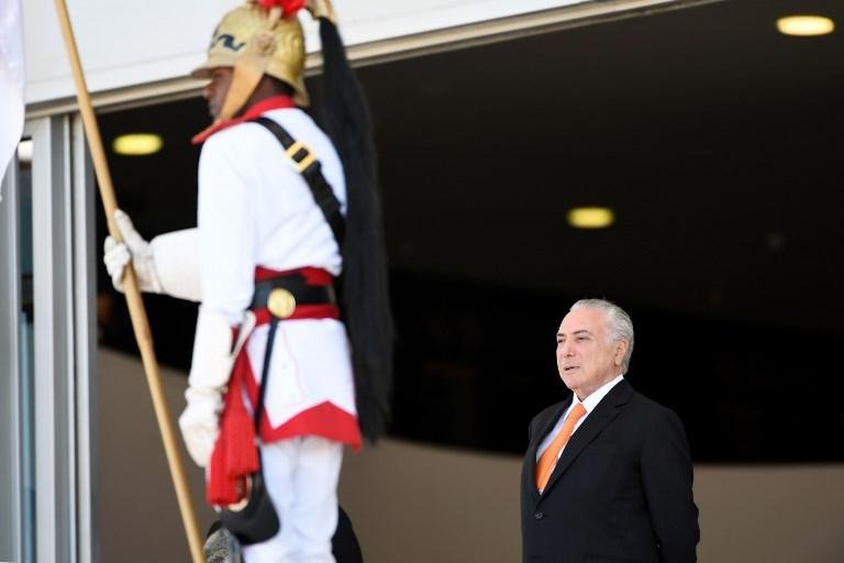 A r&aacute;dio, Michel Temer afirmou que pris&atilde;o seria uma indignidade