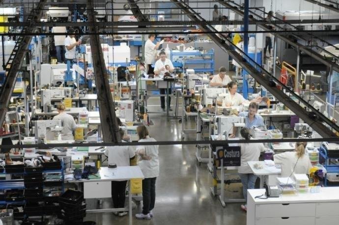 Produ&ccedil;&atilde;o industrial cai 0,1% em mar&ccedil;o ante fevereiro, revela IBGE