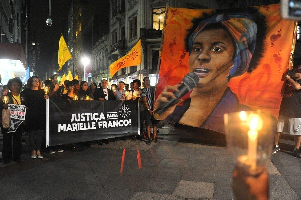 Pol&iacute;cia sofre cr&iacute;ticas por n&atilde;o ter identificado autor 57 dias ap&oacute;s crime
