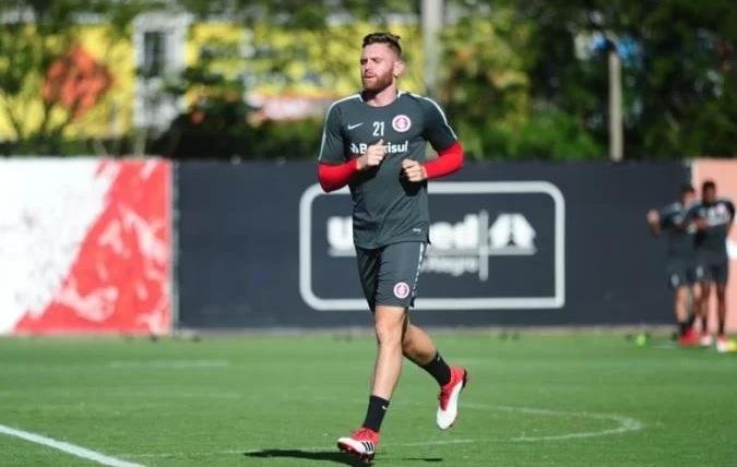 Fabiano pede uni&atilde;o por grande jogo do Inter no Gre-Nal 