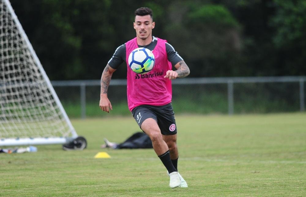 Zeca pode fazer a estreia no Inter justamente contra o arquirrival no s&aacute;bado