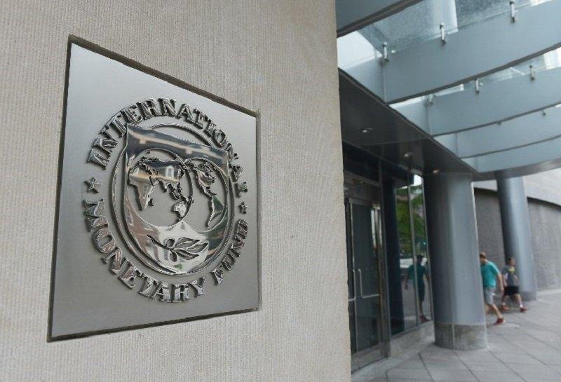 Institui&ccedil;&atilde;o estima que pa&iacute;s cres&ccedil;a 2,3% este ano devido a condi&ccedil;&otilde;es externas favor&aacute;veis