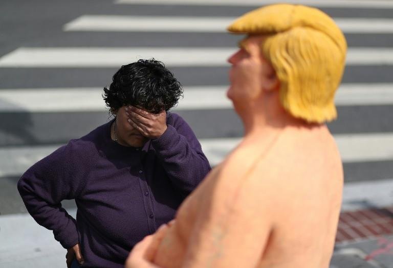 Est&aacute;tua de Trump nu &eacute; leiloada por 28 mil d&oacute;lares