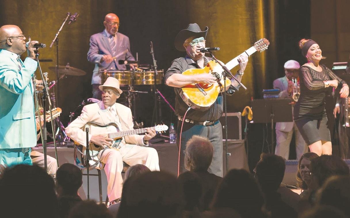 Com espet&aacute;culo "Adios" nesta ter&ccedil;a-feira, &agrave;s 21h, no Ara&uacute;jo Vianna, os cubanos do Buena Vista Social Club se despedem