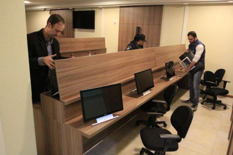 Opera&ccedil;&atilde;o fecha duas casas de jogos em Santa Maria 