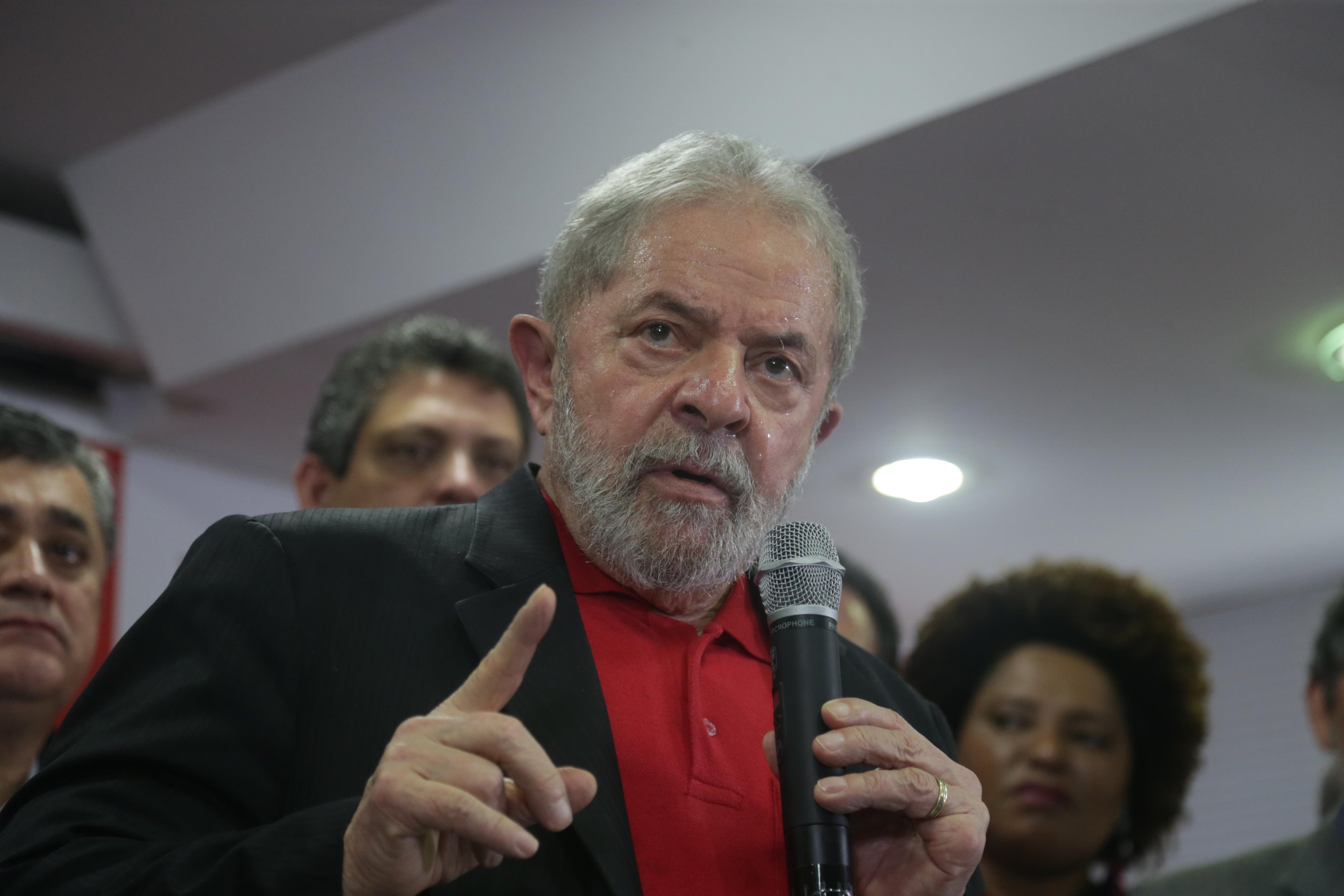 Minist&eacute;rio P&uacute;blico afirma que reformas no local foram usadas para dissimular propinas a Lula