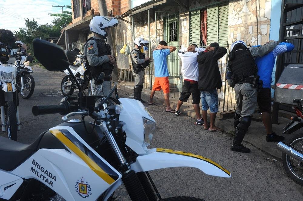 Cerca de 150 policiais militares realizaram a&ccedil;&otilde;es em Porto Alegre, Eldorado do Sul e Canoas 