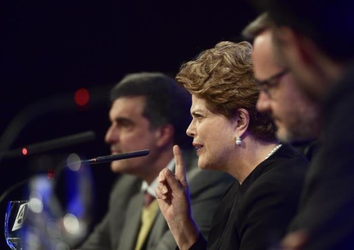 Dilma classifica mensagem de dois anos do governo Temer como farsa 