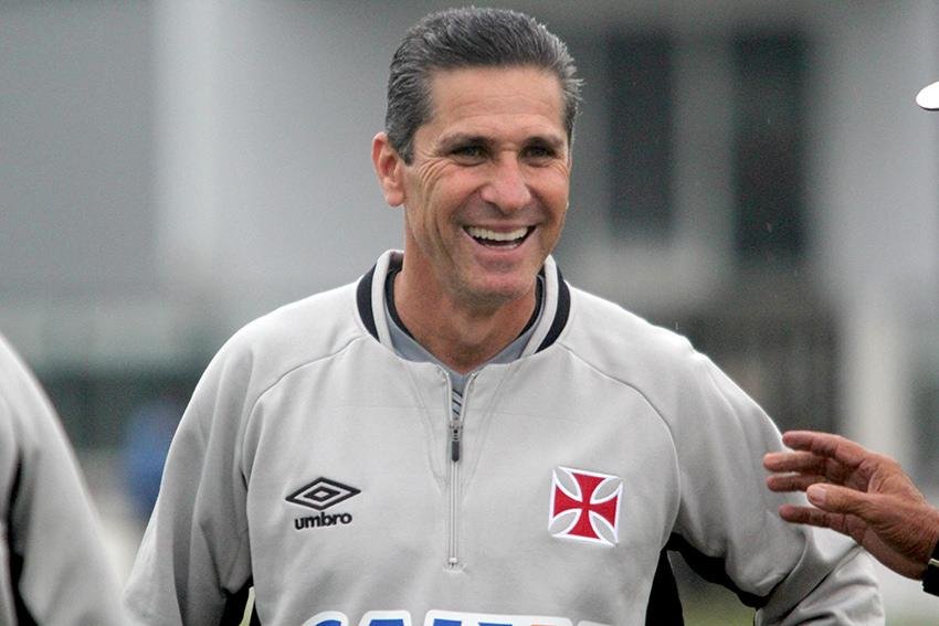 Jorginho far&aacute; a estreia contra o Gr&ecirc;mio, no domingo, em Fortaleza