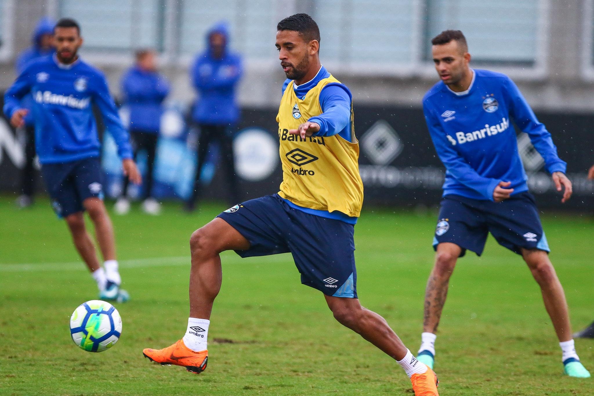 Michel s&oacute; volta a jogar depois da Copa do Mundo da R&uacute;ssia