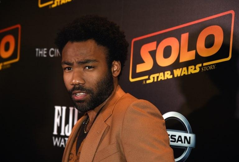 Aos 34 anos, Donald Glover &eacute; ator, produtor, rapper, cantor, ator, comediante e roteirista 