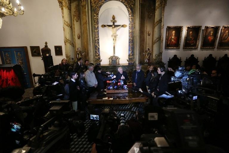 Suspensos 14 sacerdotes chilenos envolvidos em esc&acirc;ndalo sexual