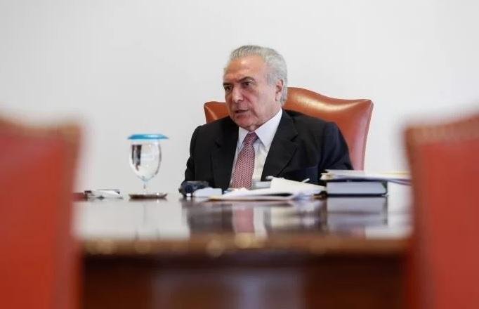 Temer re&uacute;ne ministros para discutir greve dos caminhoneiros