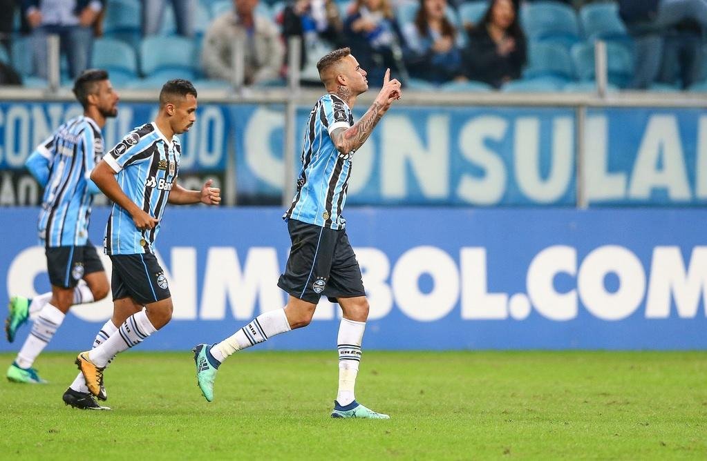 Maicon e Luan est&atilde;o na lista de suplentes da Sele&ccedil;&atilde;o para Copa do Mundo 