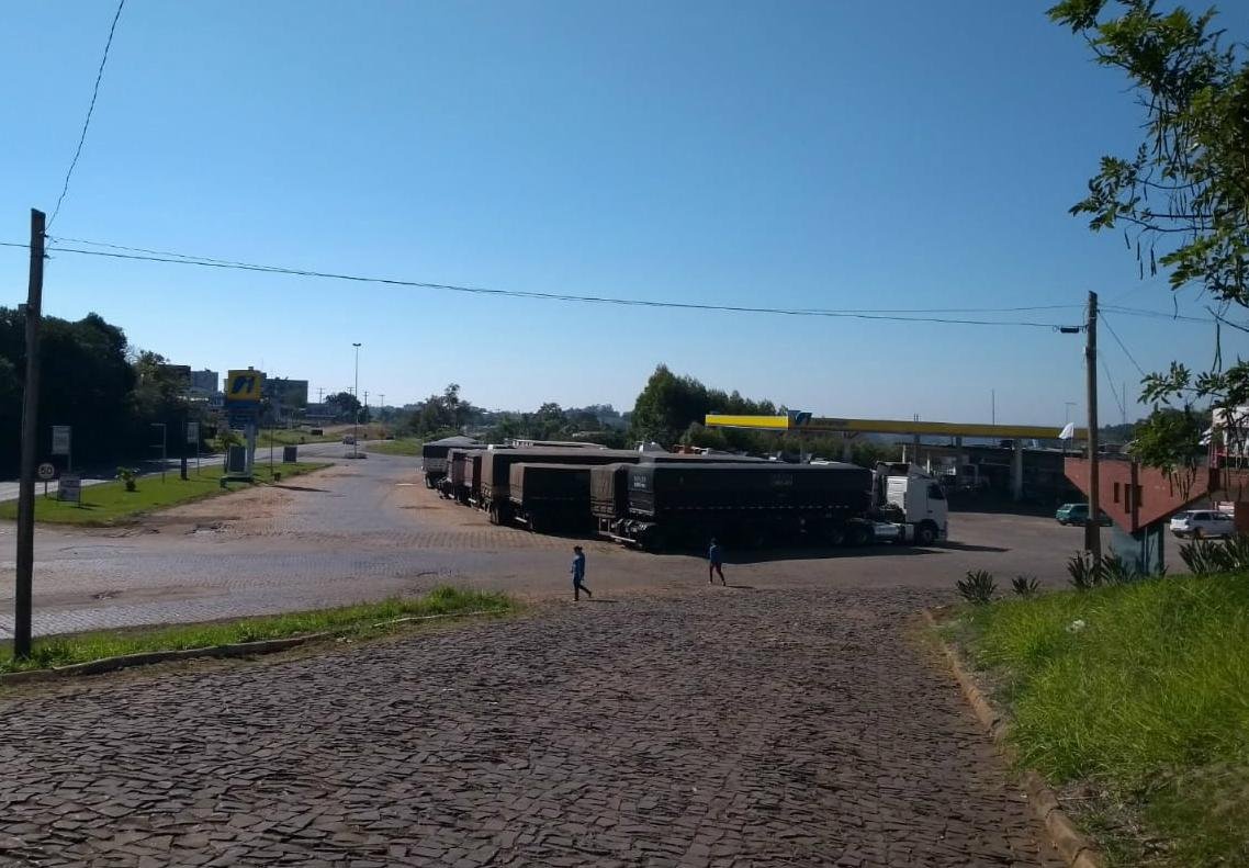 Pol&iacute;cia Rodovi&aacute;ria Federal (PRF) se colocou &agrave; disposi&ccedil;&atilde;o dos donos de postos para fazer escolta 