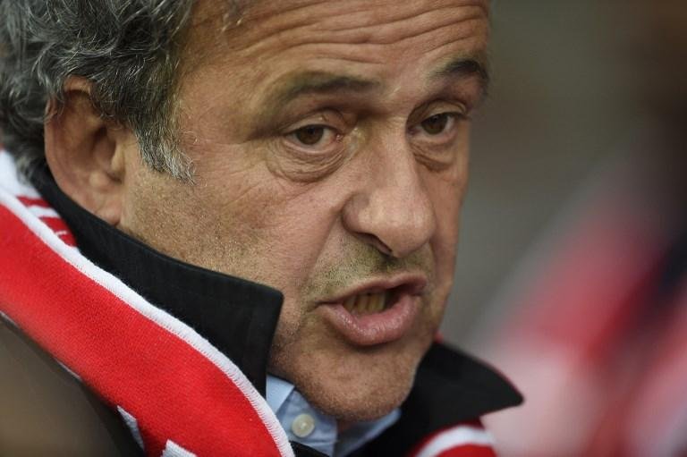Platini espera que Fifa tenha "dec&ecirc;ncia" de levantar suspens&atilde;o