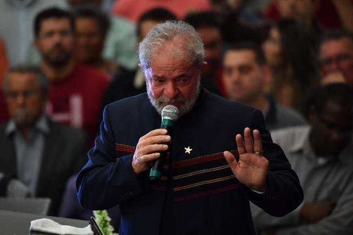 Governadores cobram e PT leva a Lula "plano B" sobre candidato &agrave; presid&ecirc;ncia do partido