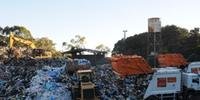 Serviço de coleta de lixo em Porto Alegre está garantido até quarta-feira