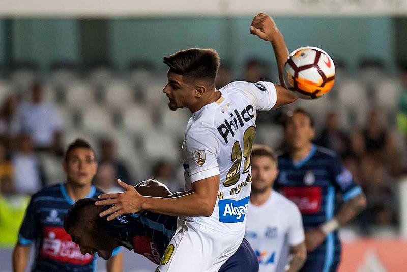 Santos apenas empatou com Real Garcilaso na Vila
