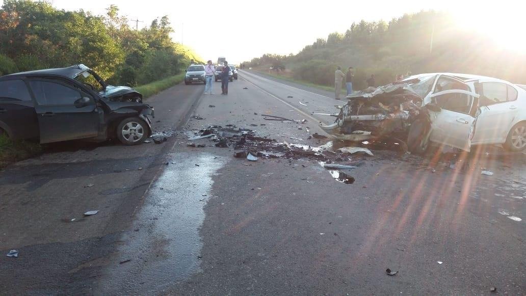 Colis&atilde;o frontal causou a morte de motorista do Ford Fiesta