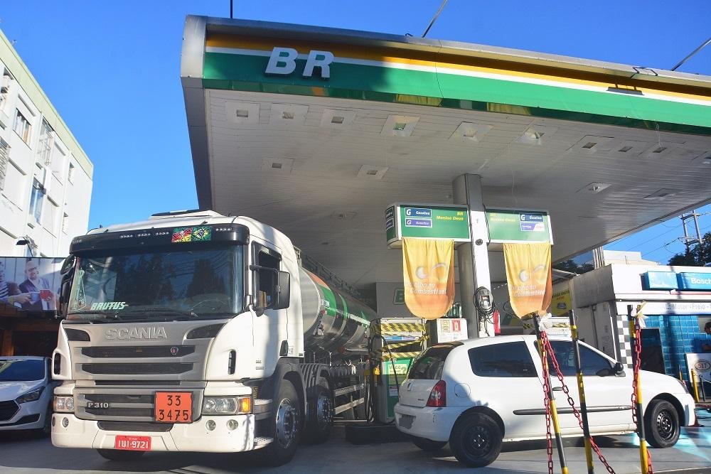 Prefeitura divulgou lista de estabelecimentos que teriam recebido caminh&atilde;o-tanque nesta ter&ccedil;a-feira em Porto Alegre