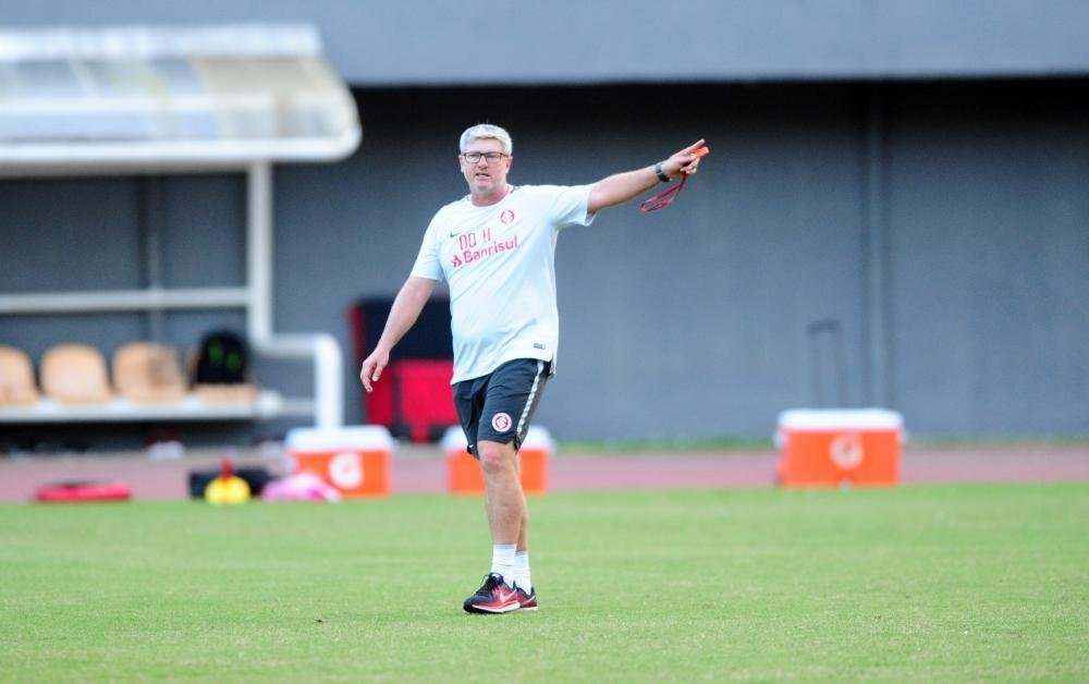 Odair fala de reconstru&ccedil;&atilde;o e de buscar confian&ccedil;a no Inter 