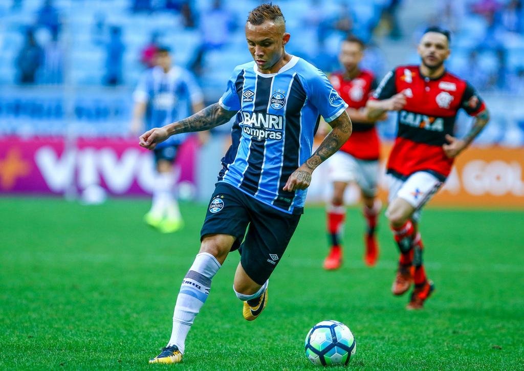 Gr&ecirc;mio ter&aacute; dois confrontos com o Flamengo para definir quem avan&ccedil;a para a semifinal da Copa do Brasil