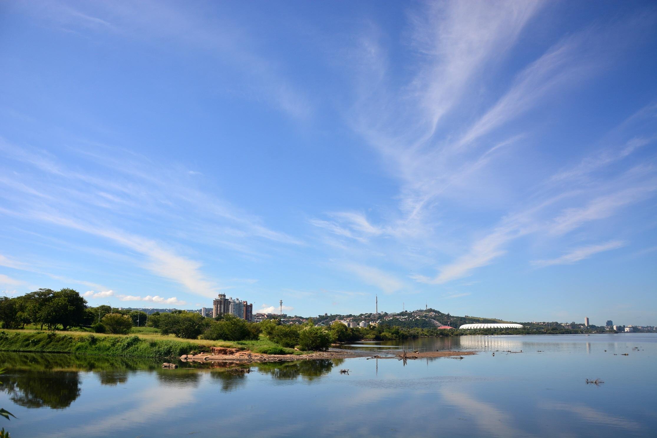 Porto Alegre ter&aacute; ter&ccedil;a-feira ensolarada