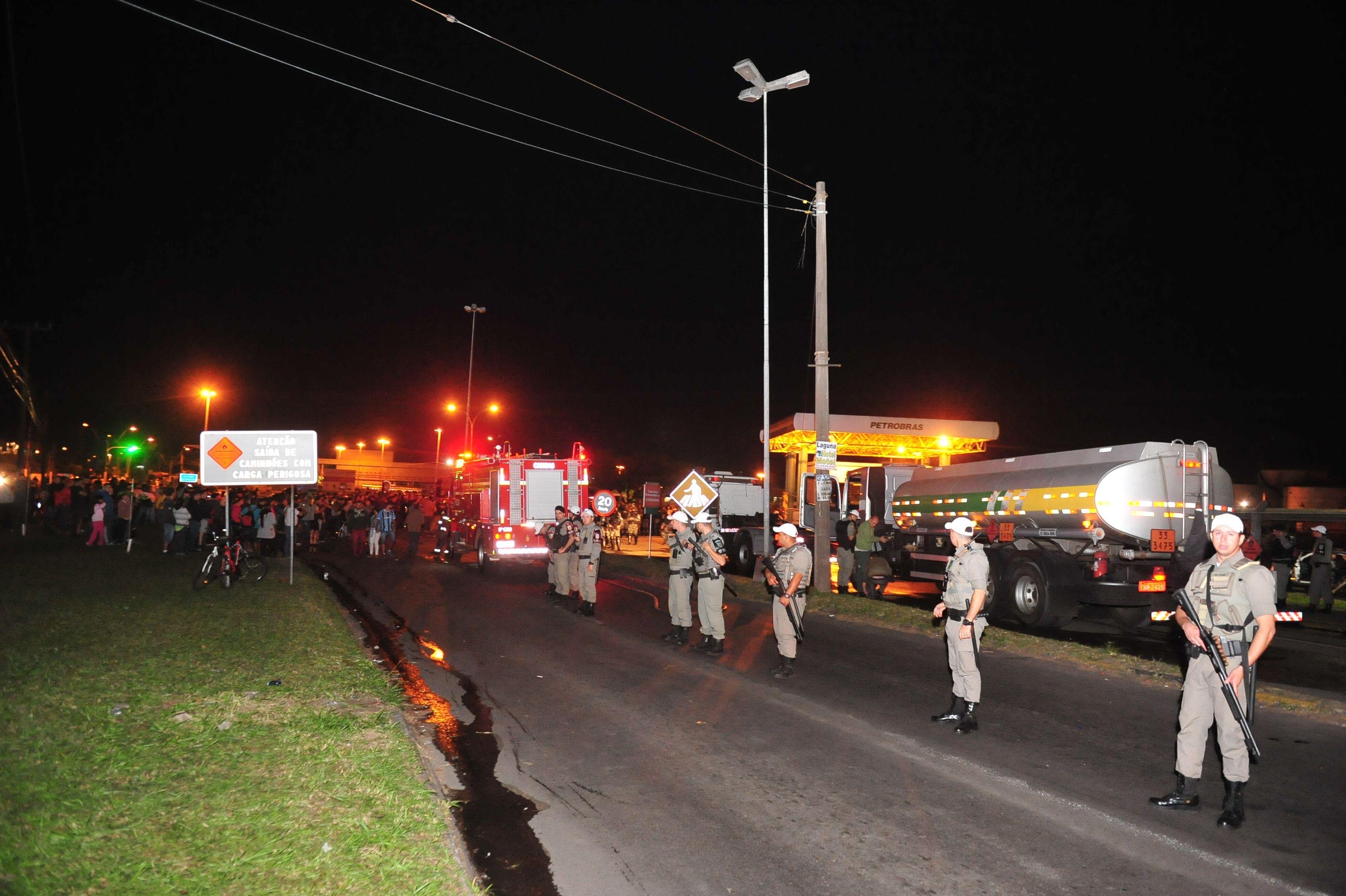 Brigada Militar escoltou caminh&otilde;es na noite desta segunda