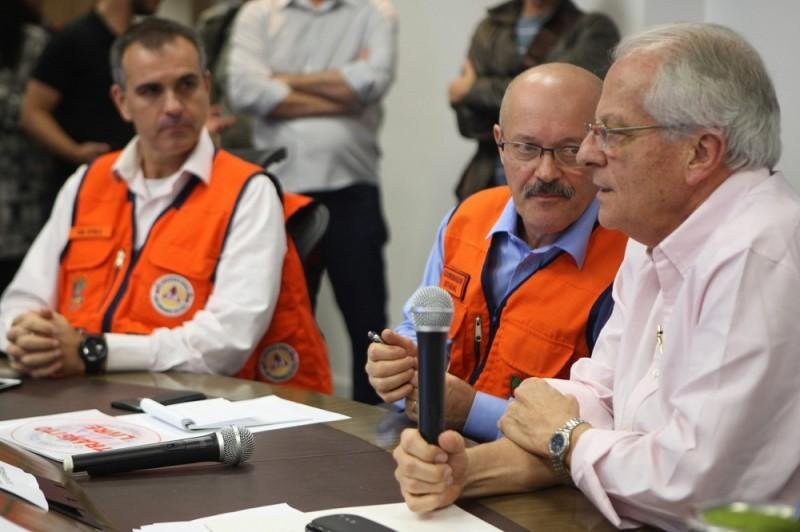 Cairoli coordena o Gabinete de Crise