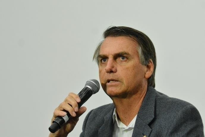 Pr&eacute;-candidato contou com aux&iacute;lio de economista Paulo Guedes