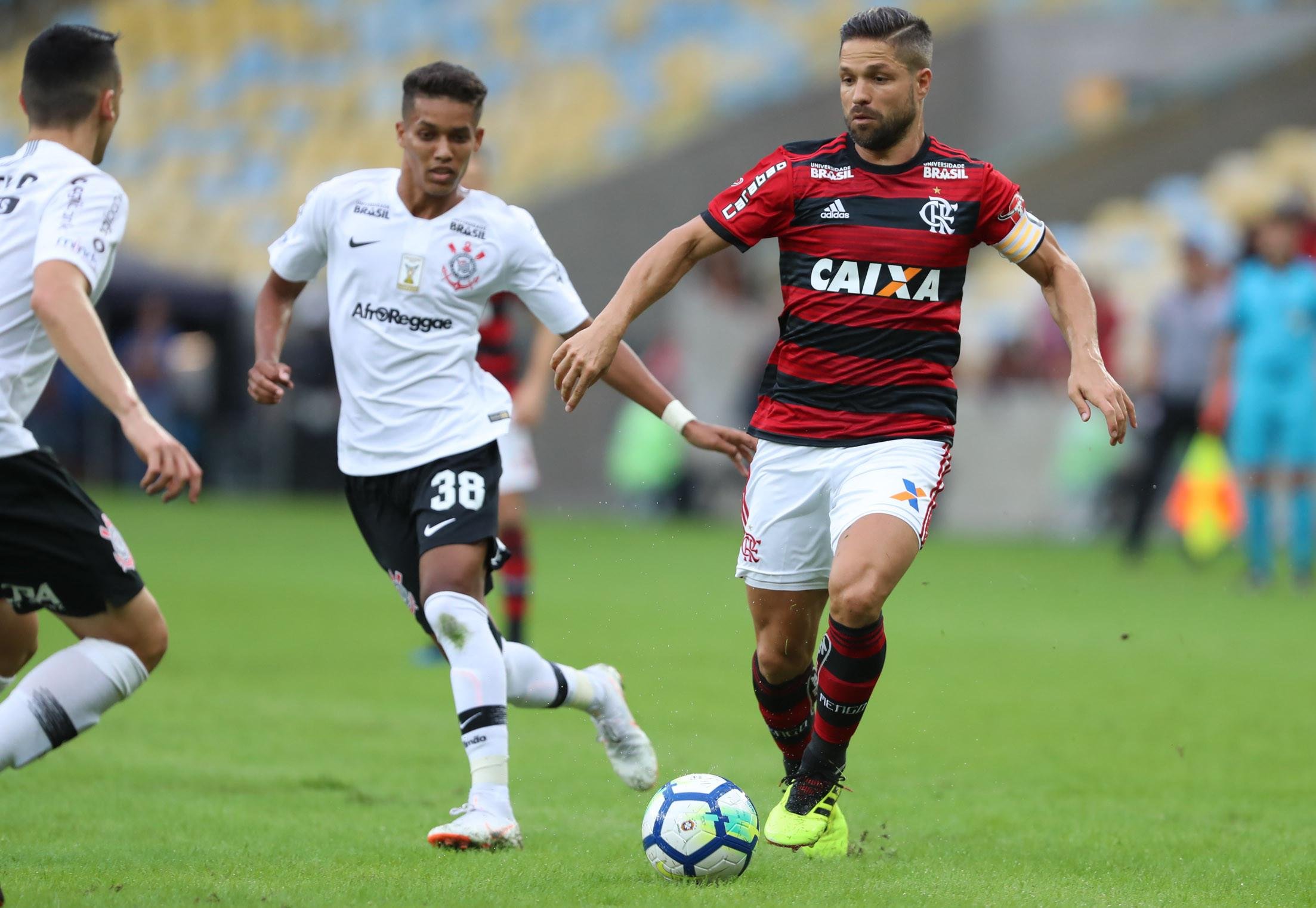 Flamengo ganhou do Corinthians no Maracan&atilde;