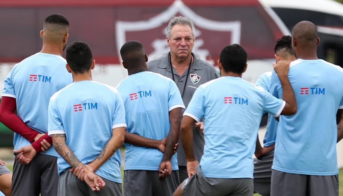 Fluminense visita Paran&aacute; em busca da vice-lideran&ccedil;a do Brasileir&atilde;o