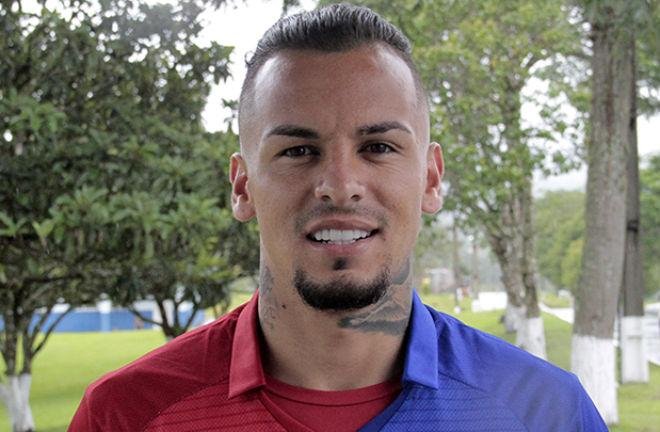Lateral Alem&atilde;o pediu para n&atilde;o jogar mais pelo Paran&aacute; Clube