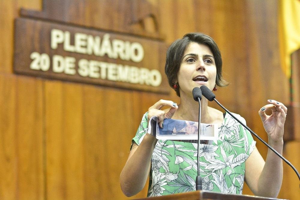 Manuela admite abrir m&atilde;o de candidatura por uni&atilde;o da esquerda 