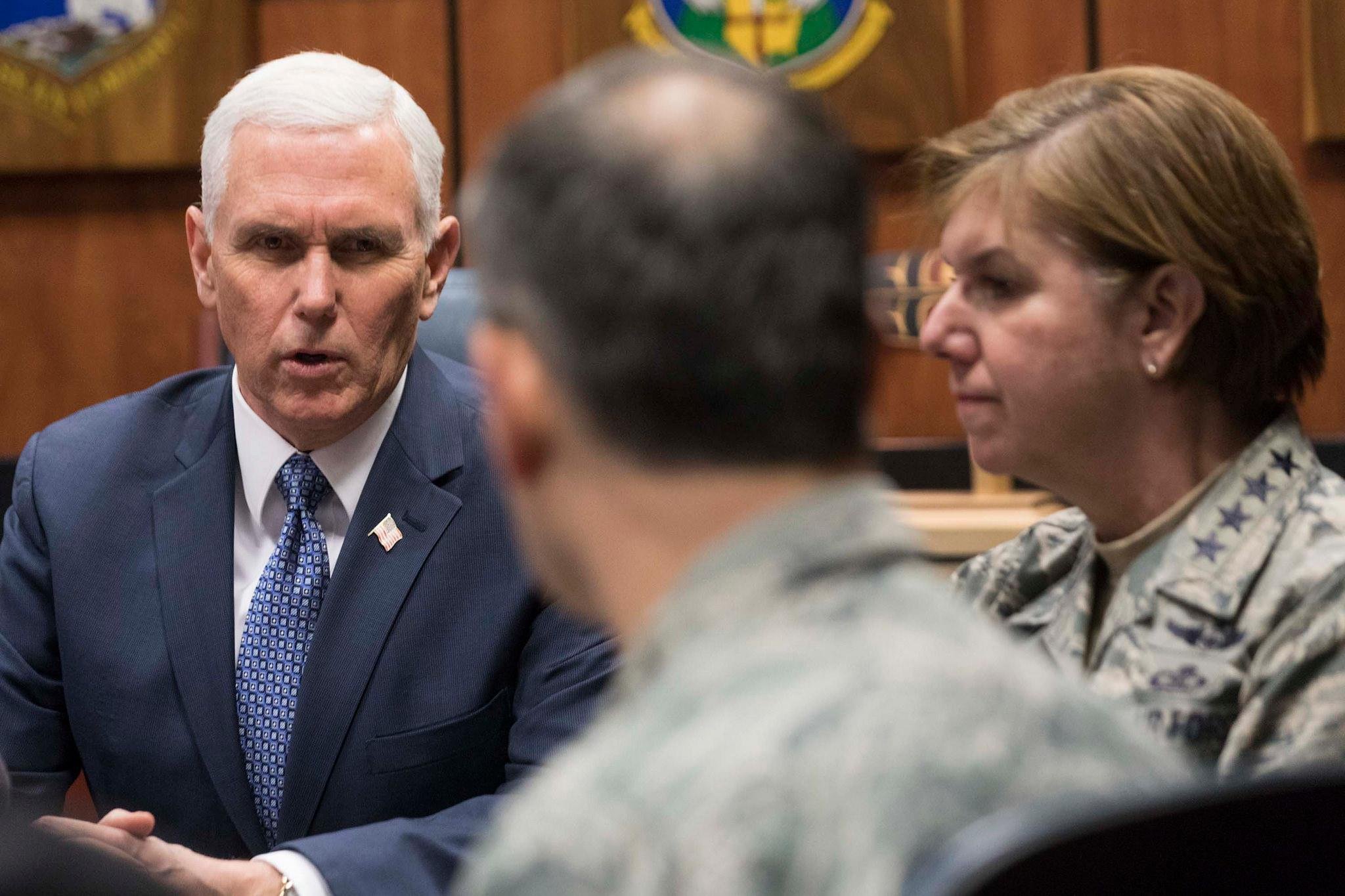 Pence viajar&aacute; a Bras&iacute;lia e Manaus no fim do m&ecirc;s